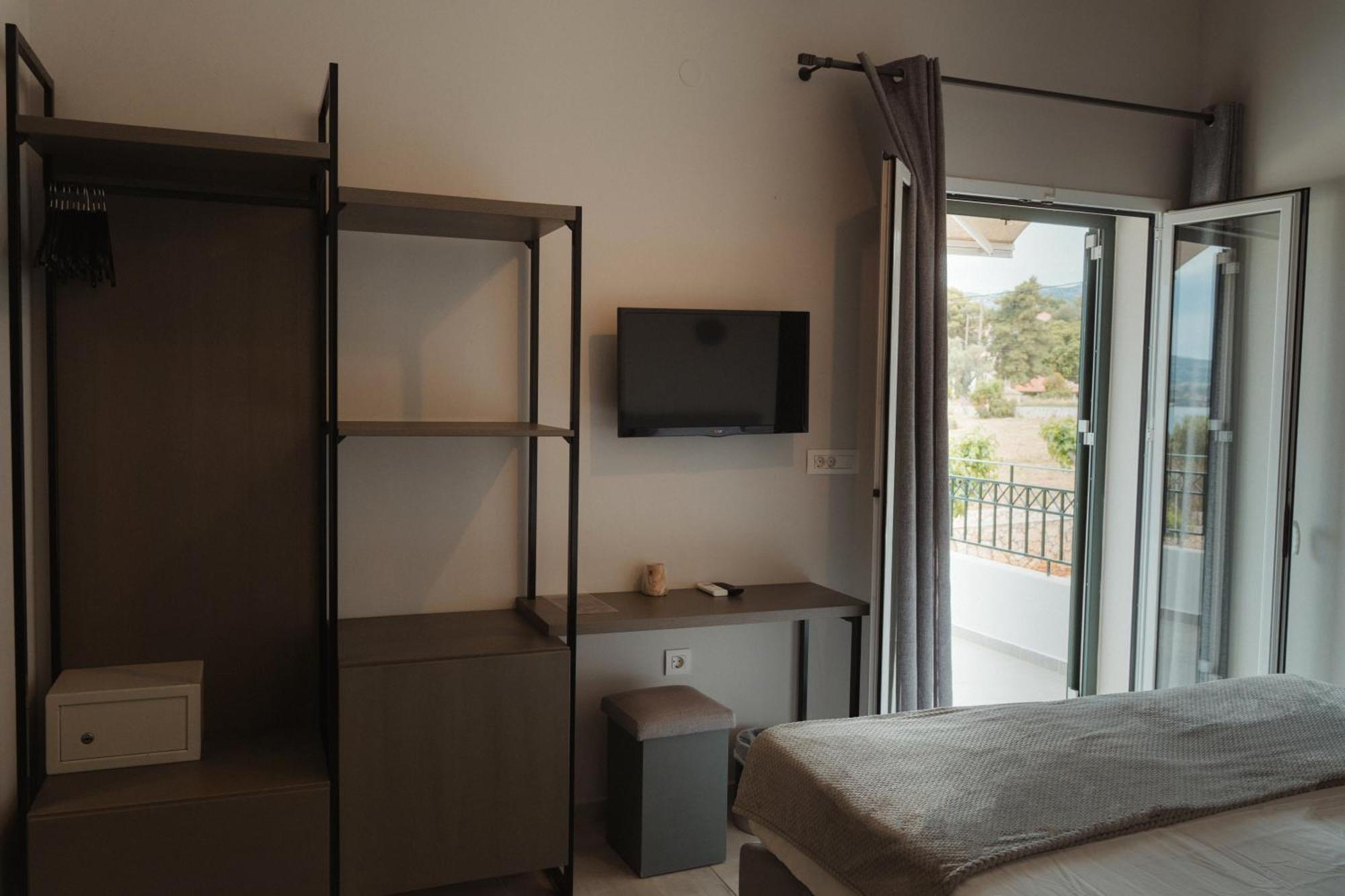 Limanaki Hotel อาร์กอสโตลี ภายนอก รูปภาพ