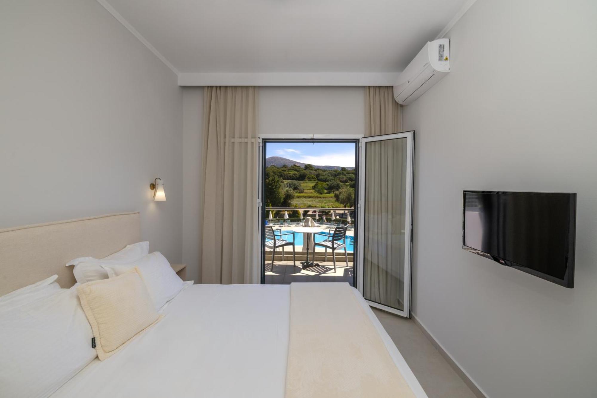 Limanaki Hotel อาร์กอสโตลี ภายนอก รูปภาพ